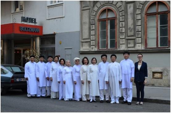 http://caodai.com.vn/gallery/album/DSC_1485_800x5301-550x364.jpg