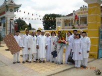 PHÁI ĐOÀN VIỆN ĐẠI HỌC DHAKA VIẾNG THĂM CAO ĐÀI VÀ VIỆT NAM SEP 19 đến 29 2010