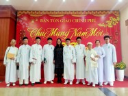 BAN ĐẠI DIỆN HỘI THÁNH CAO ĐÀI TTTN TP HÀ NỘI CÙNG CÁC HỌ ĐẠO MIỀN BẮC CHÚC TẾT ẤT TỴ 2025 ĐẾN BAN TÔN GIÁO CHÍNH PHỦ