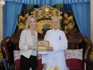 NEW CONSUL GENERAL OF THE UNITED STATES IN HO CHI MINH CITY VISITS CAO DAI HOLY SEE IN TAY NINH